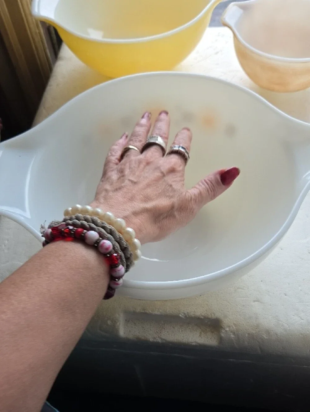 Pyrex three mixing